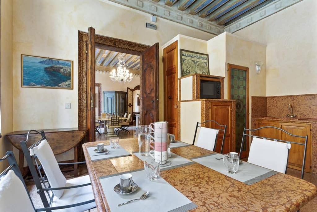 البندقية Doge Palace Luxury Apartment - Cannaregio المظهر الخارجي الصورة